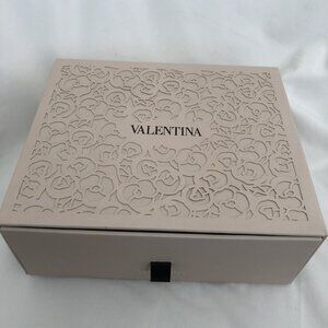 Valentina Box